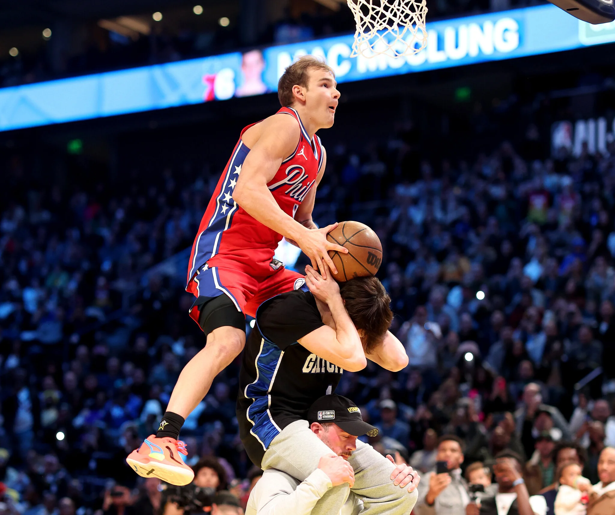 NBA球员精彩扣篮集锦